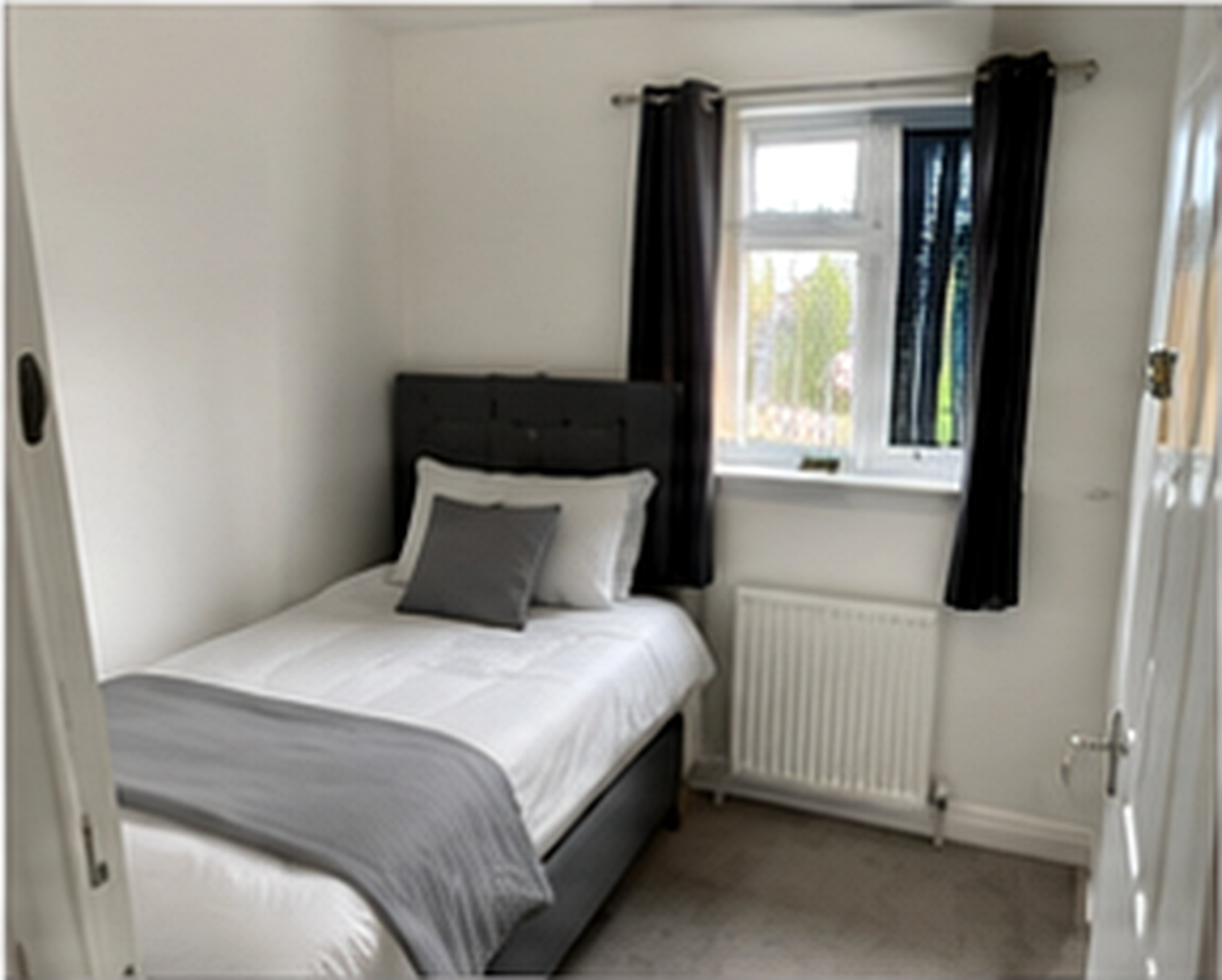 Single bedroom at Salford Family House